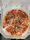 Tizi Pizza food