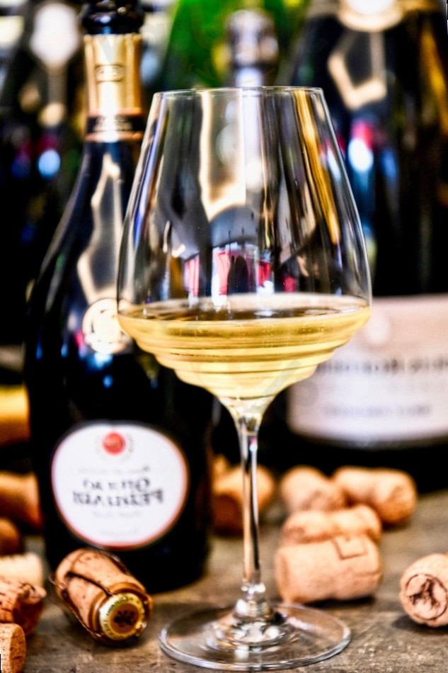 Lounge 1 The Place To Be