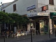 La Terraza inside