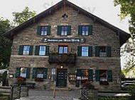 Gasthaus Zum Alten Wirth outside