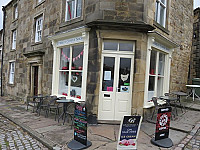 Cobbles Tea Room inside