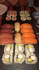 Max De Sushi food