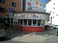 Pizzeria Da Jassi outside