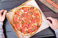 Blaze Pizza food