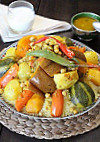 Yasmina Traiteur food