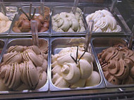 Gocce Di Gelato E Cioccolato food