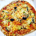 Pizza Maya Bay food