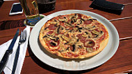 Pizzeria Roma food