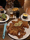 Schnitzelhaus food