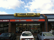 Little Caesars Pizza outside