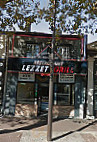 Lezzet Grill Antony outside