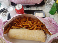 La Frite Du Nord Au Sud food