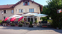 Café du Village outside