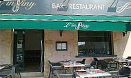 L'infiny Bar Restaurant inside