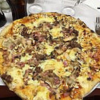 Pizza Pino food