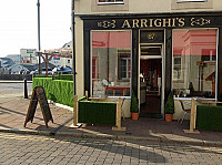 Arrighi's outside