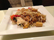 Tana Thai Bistro food