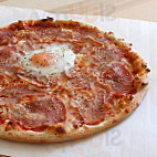 Hop'la Pizza Sandillon food