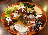 Nour Libanesische Spezialitaten food