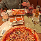 Pizzeria Verona Due food