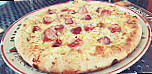 Les Argales Pizzeria Crêperie Glacier food