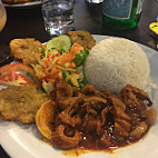 Au Paradis Tropical food