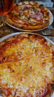 Pizza In Trevi Di Angelo Rossano food