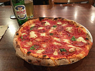 Duca's Neapolitan Pizza food