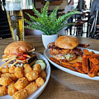 Dc Oakes Brewhouse And Eatery food