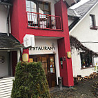 Hotel Restaurant Landhaus Euchariusberg outside