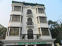 Hotel Royal Palace outside