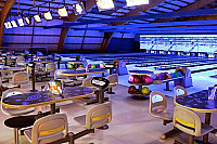 Bowling Grill inside