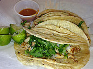 Taco Lindo food