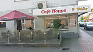 Cafe Hoppe outside