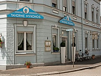 Taverne Mykonos outside