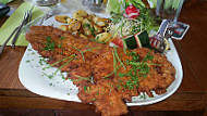 Schnitzeltempel food