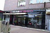 Sushi Dream inside