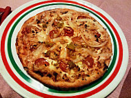 Pizzeria La Cascata food