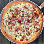 Hawthorne's New York Pizza And Huntersville food