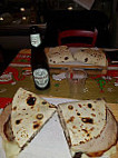 Divina Piadina food