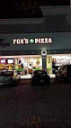 Fox's Pizza Den inside