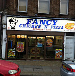 Fancy Chicken N' Pizza outside