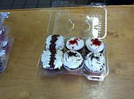 The Cupcake Shoppe food