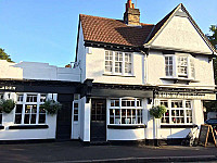 The White Horse outside