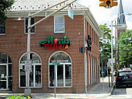 Morris Pizzeria outside