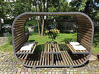 Villa Flora outside