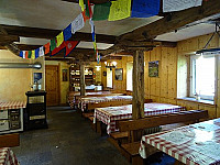 Rifugio Bezzi inside