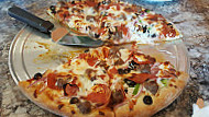 Tuscana Pizza food