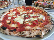 Pizzeria Tramonti food