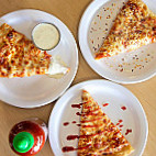 Peter Piper Pizza food